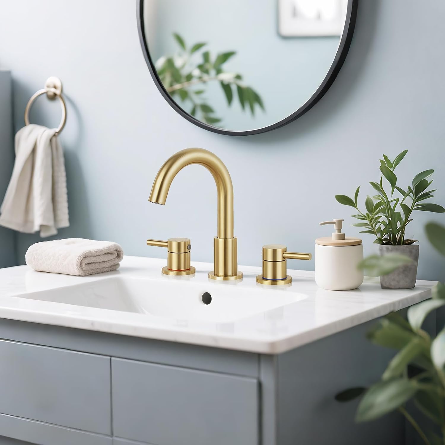 Bathroom Faucet 3 Hole, Brushed Gold Bathroom Sink Faucet with Pop Up Drain, 8 inch Widespread Bathroom Faucet with 360° Swivel Spout, 2 Handle Vanity Faucet with Water Supply Hoses